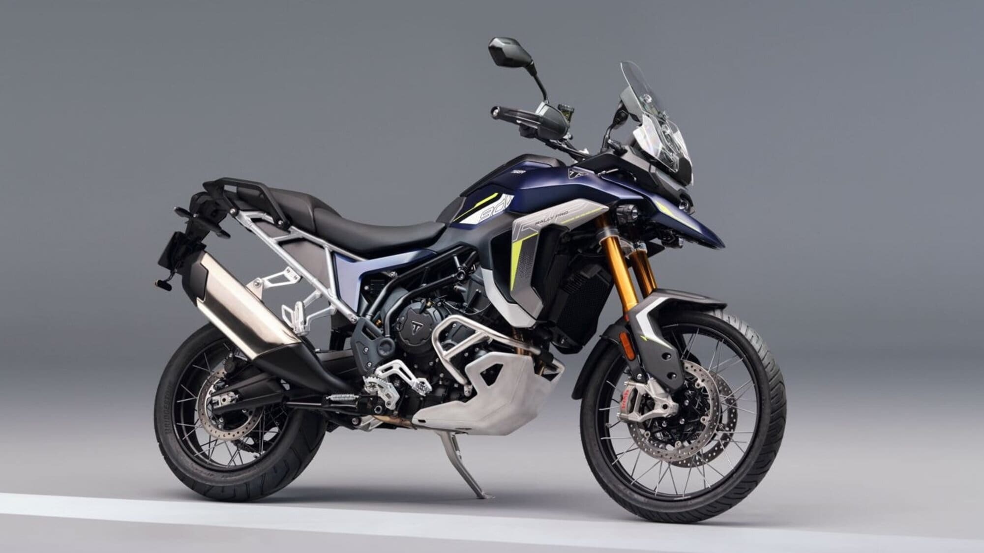 Triumph Tiger 900 e 1200: rivoluzione tecnologica per il 2027