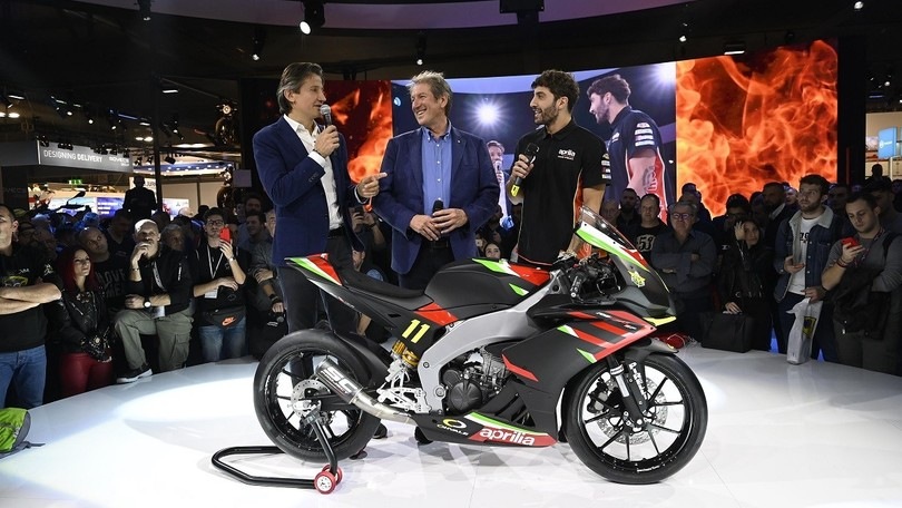 EICMA 2019, Iannone presenta Aprilia Ovahle: FOTO