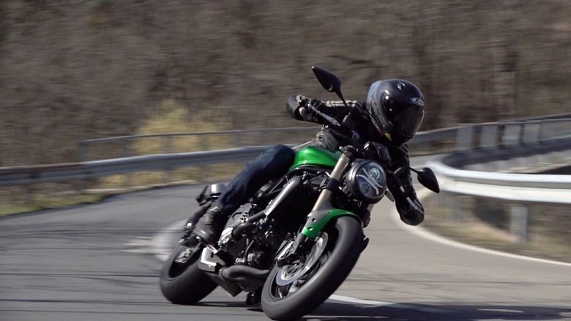 Lezioni di guida InMoto, parte 1: la posizione in sella