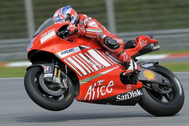 A Natale regalati una MotoGP: la GP8 Ducati di Stoner e Melandri