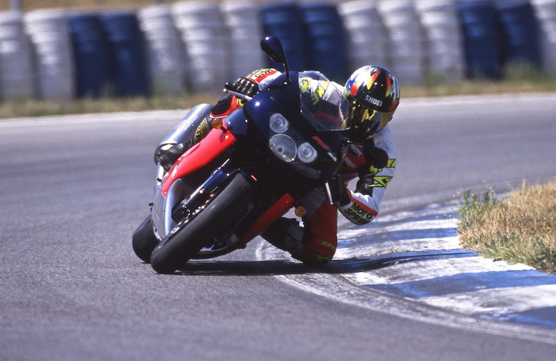 Rewind, Aprilia RSV Mille: la scommessa di Beggio