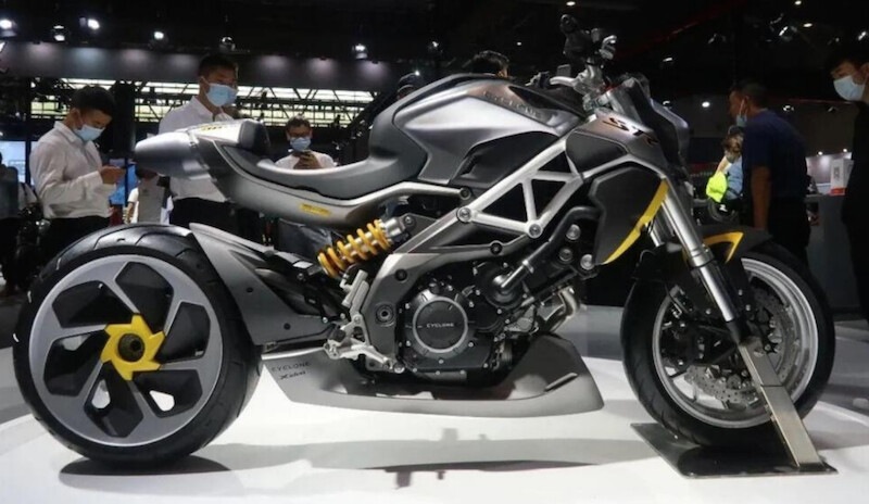 Cyclone RA9: naked Hi-Tech ispirata alla Shiver