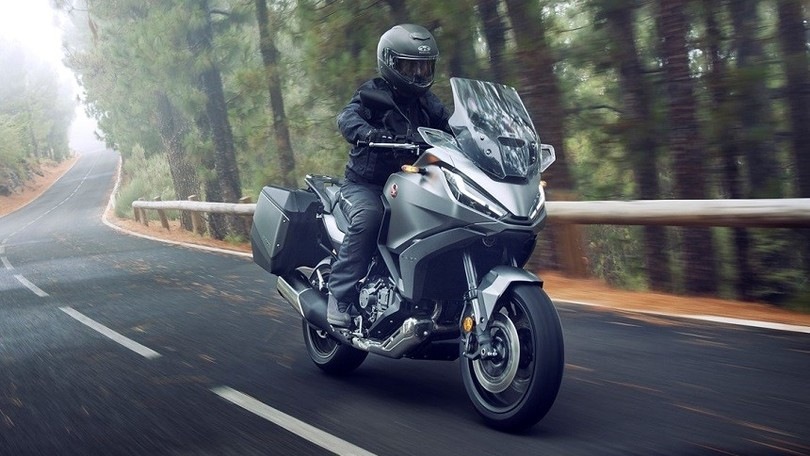 Honda NT1100, parte la campagna di lancio per la touring-crossover