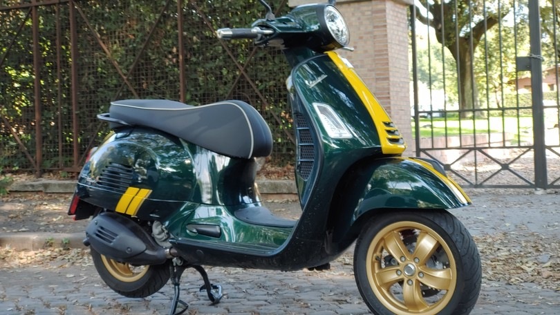 Una settimana con: Vespa GTS 300 Racing Sixties