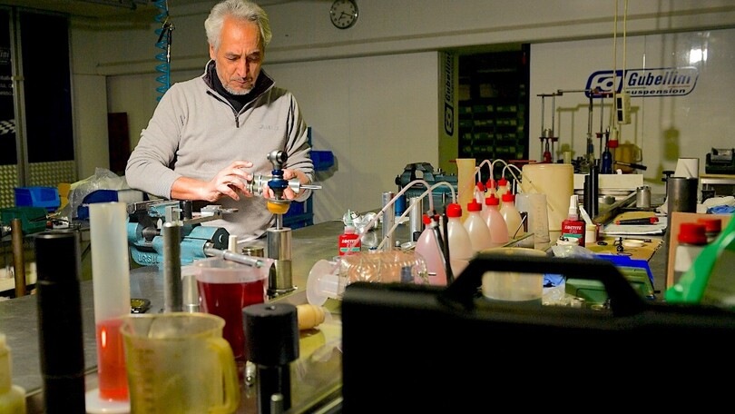 Sospensioni moto, Franco Gubellini: "Pista o strada: contano sicurezza e comfort"