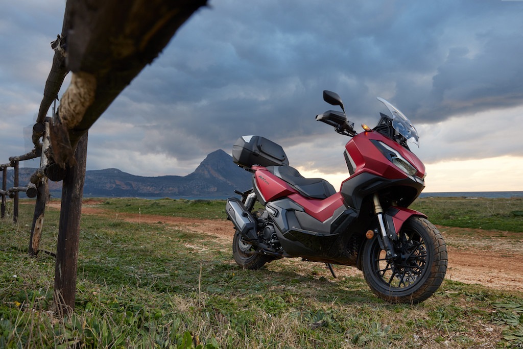 Honda, NT1100 e ADV350 premiati con i Red Dot Awards