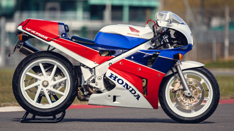 Honda RC30 (nuova) venduta a prezzo record... e c'è anche un pizzico di Italia
