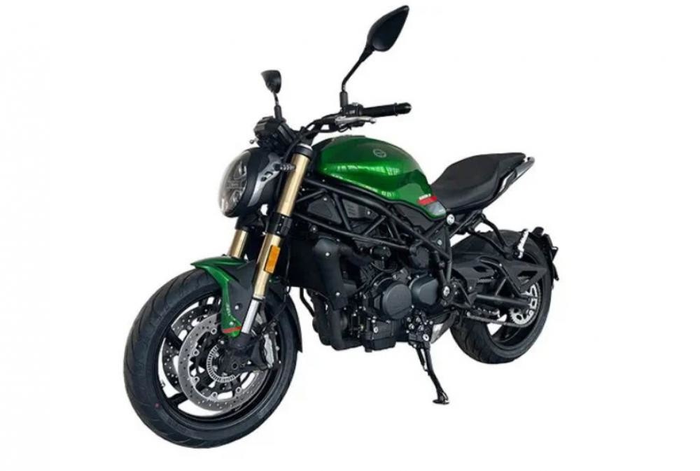 Benelli 802S, la 752S più potente e con 18 kg in meno