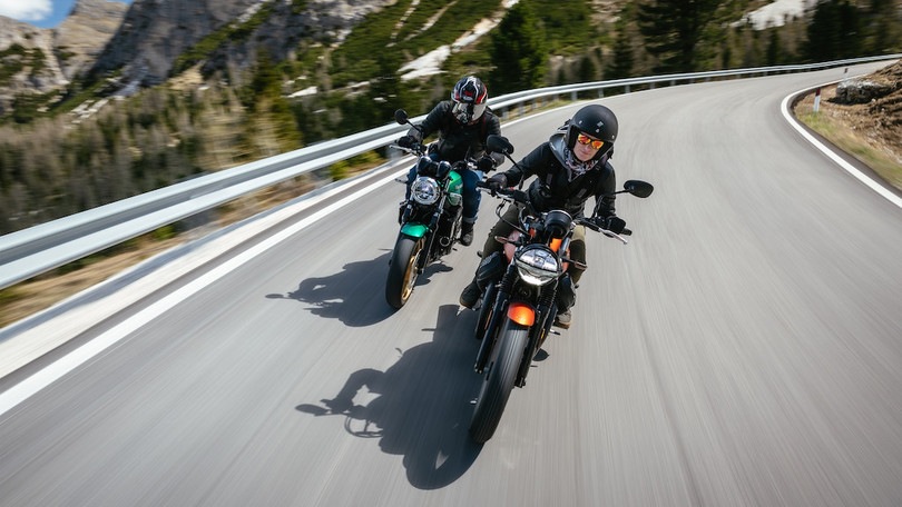 Kawasaki Z650RS Vs Moto Guzzi V7 Stone: generazione heritage