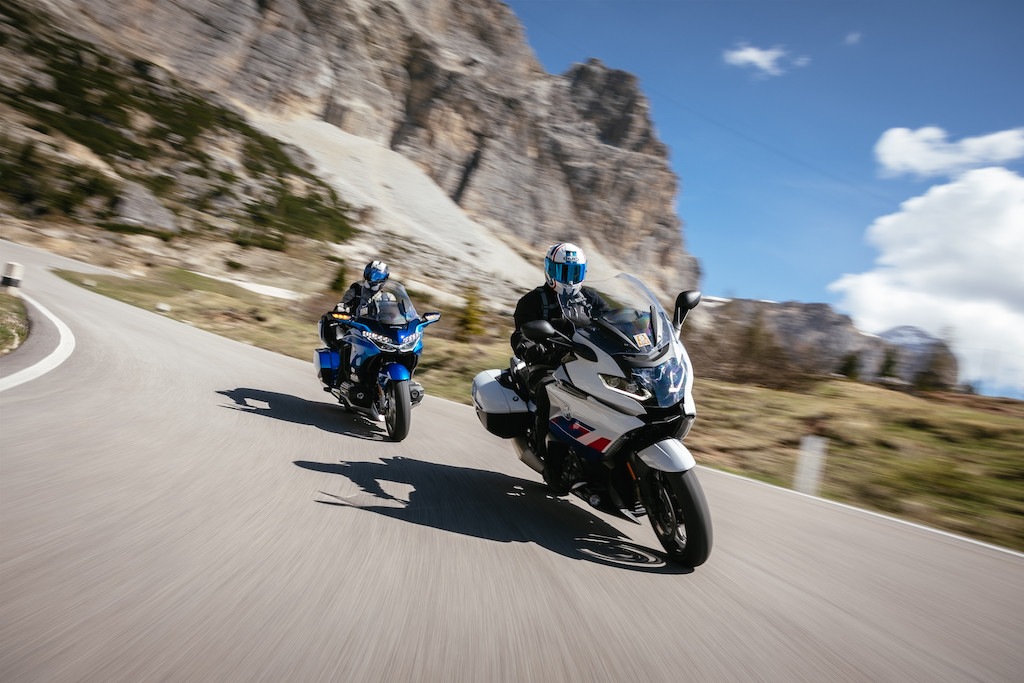 BMW K 1600 GT Vs Honda Gold Wing Tour DCT: aristocratiche presenze