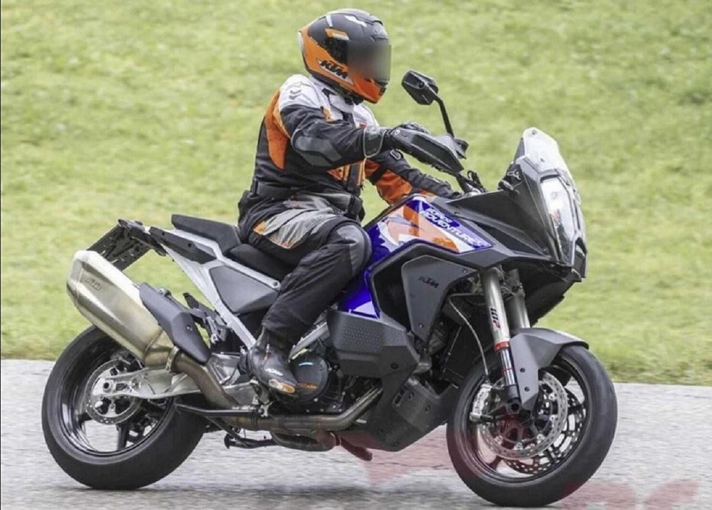 KTM 1290 Super Adventure R SMT, pizzicata su strada
