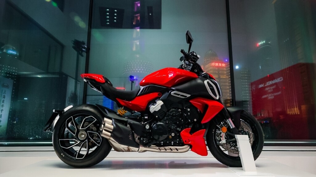 Ducati, in Cina una notte tutta dedicata al Diavel V4