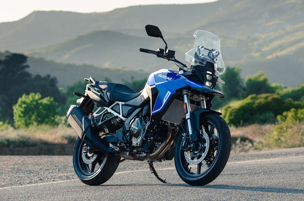 Suzuki, ecco la V-Strom 800SE: ruota da 19" per chi punta all'asfalto