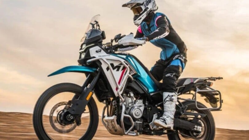 CFMoto 450MT, su strada e fuoristrada per i piloti di ogni esperienza