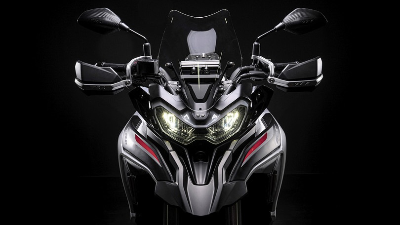 Mercato Moto: dominio crossover in top10