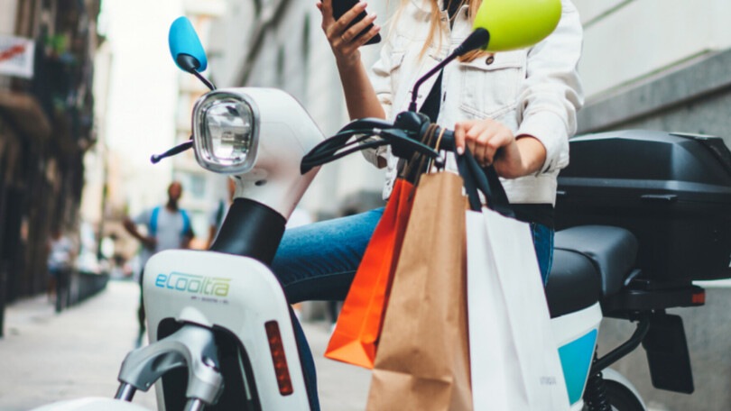 Askoll EVA e Cooltra: 200 nuovi scooter e 1400 batterie in arrivo in Italia