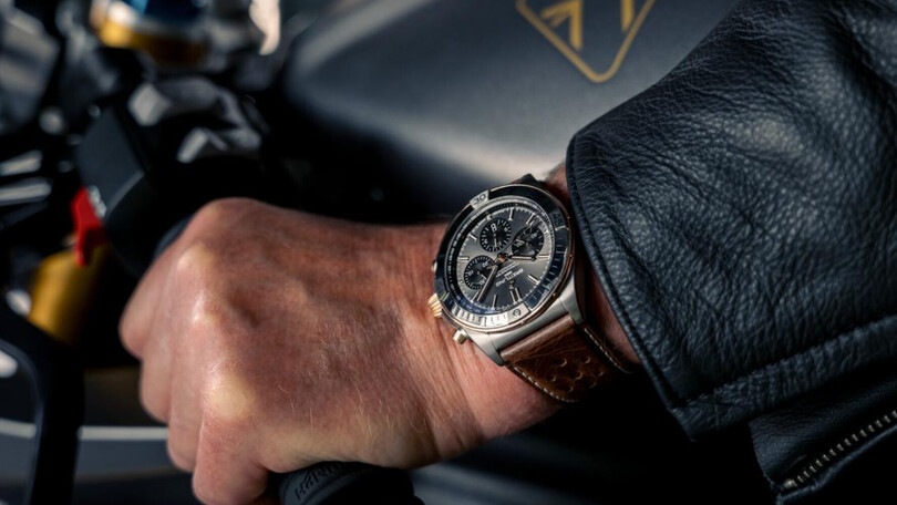 Triumph - Breitling, arriva la Speed Triple RR Limited Edition