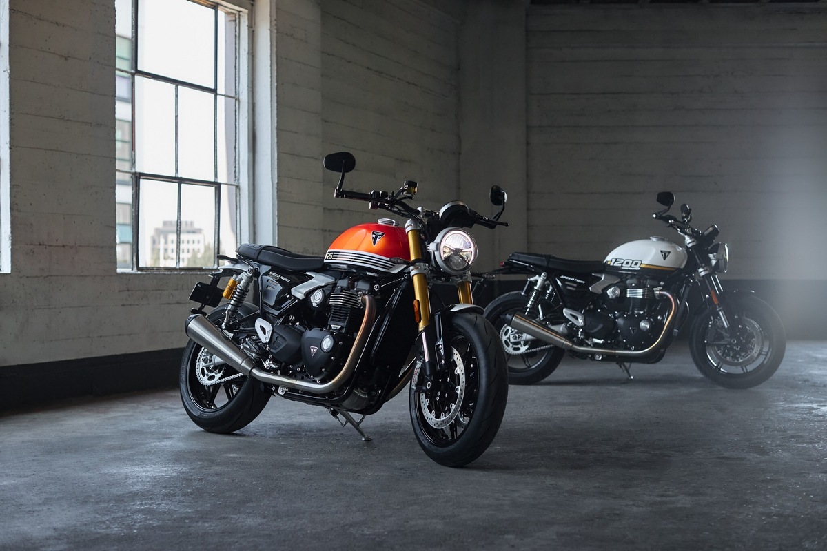 Triumph Speed Twin 1200 e 1200RS 2025: evoluzione della specie