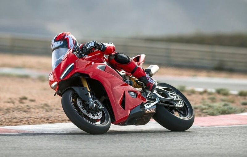 Ducati Riding Experience, aperte le iscrizioni per il 2025: debutto per la nuova V2