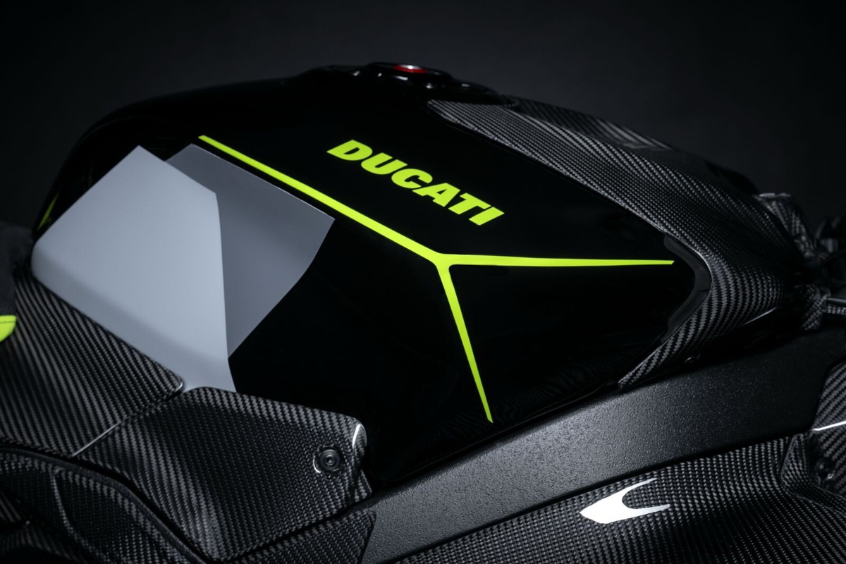 Ducati Panigale V4 Lamborghini, LE FOTO