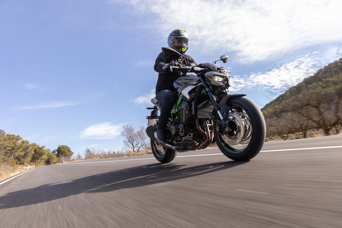 Kawasaki Z900: le opinioni di InMoto "fuori dai denti"