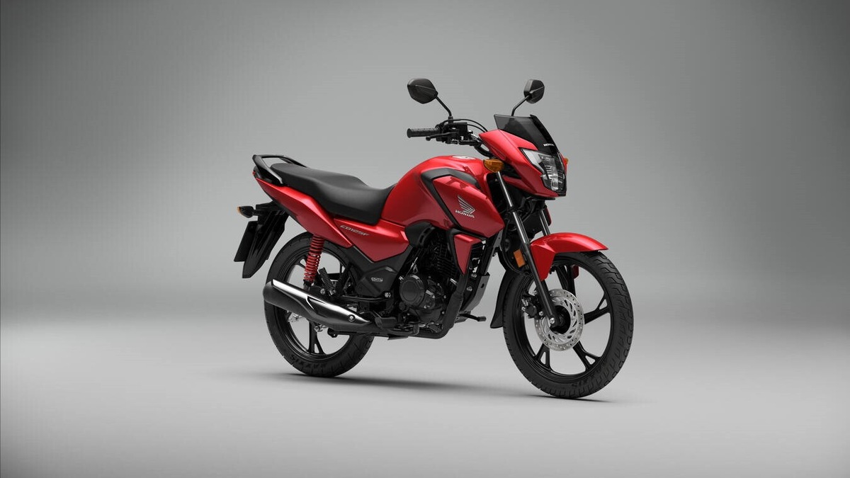 HONDA CB 125F 2026: LE FOTO