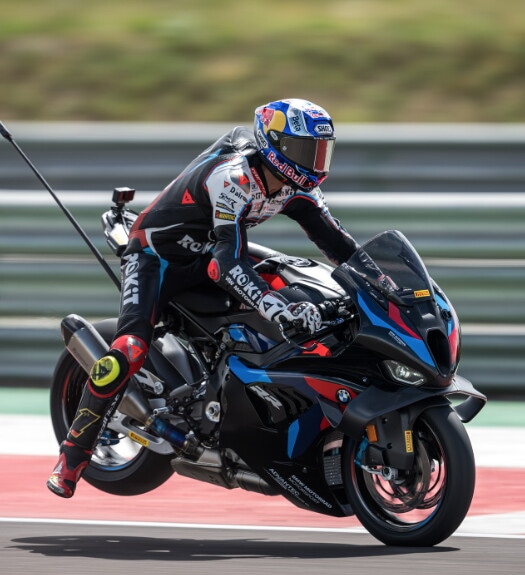 BMW, Toprak prova le M1000 e la nuova R12 G\S a modo suo: LE FOTO