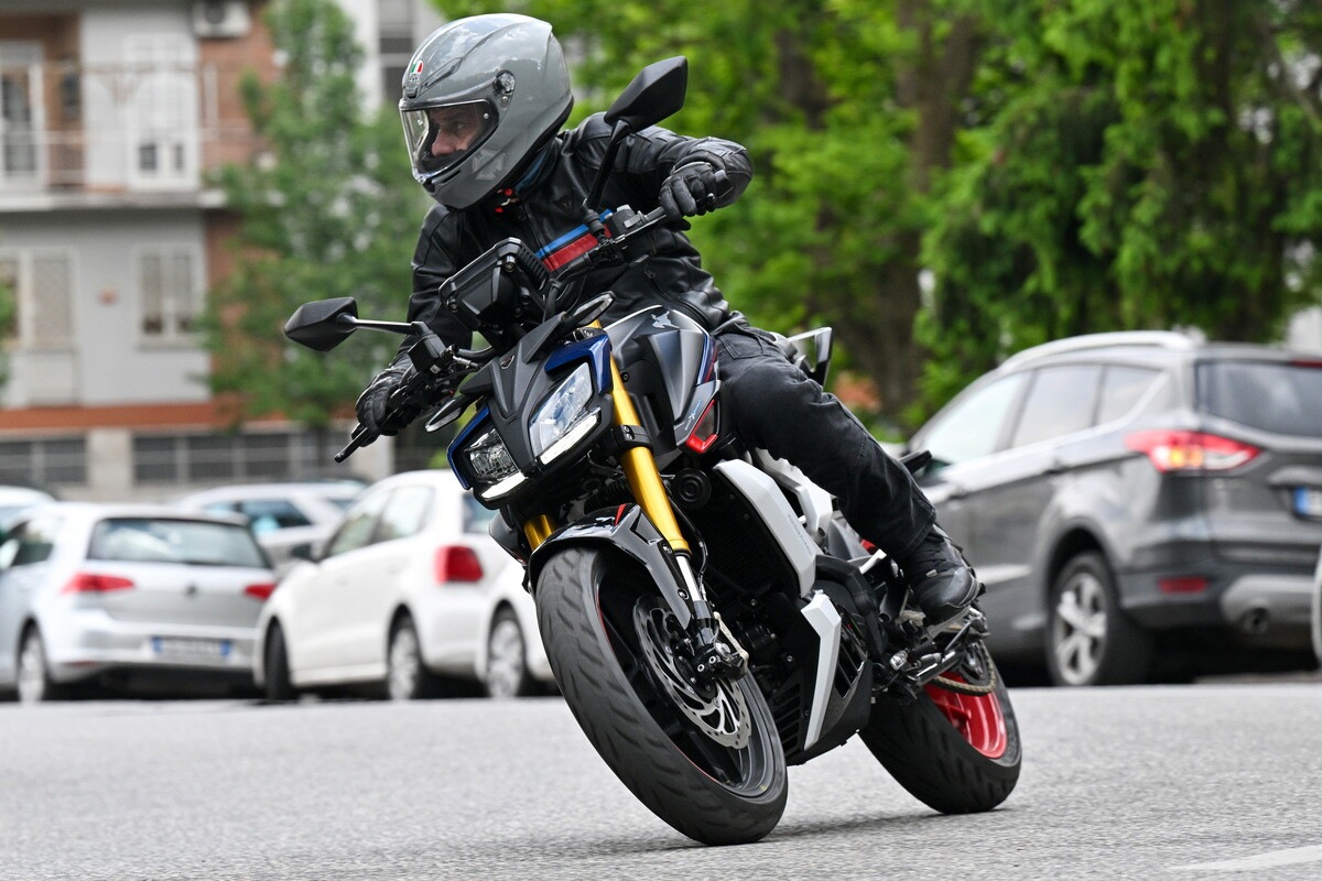 TVS RTR 310 BT0: le foto del test