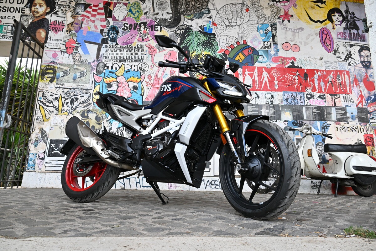 TVS RTR 310 BT0: le foto del test