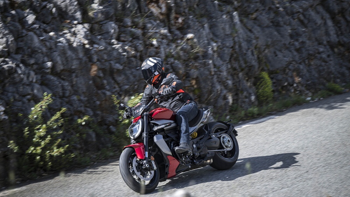 Ducati XDiavel V4: le foto della prova
