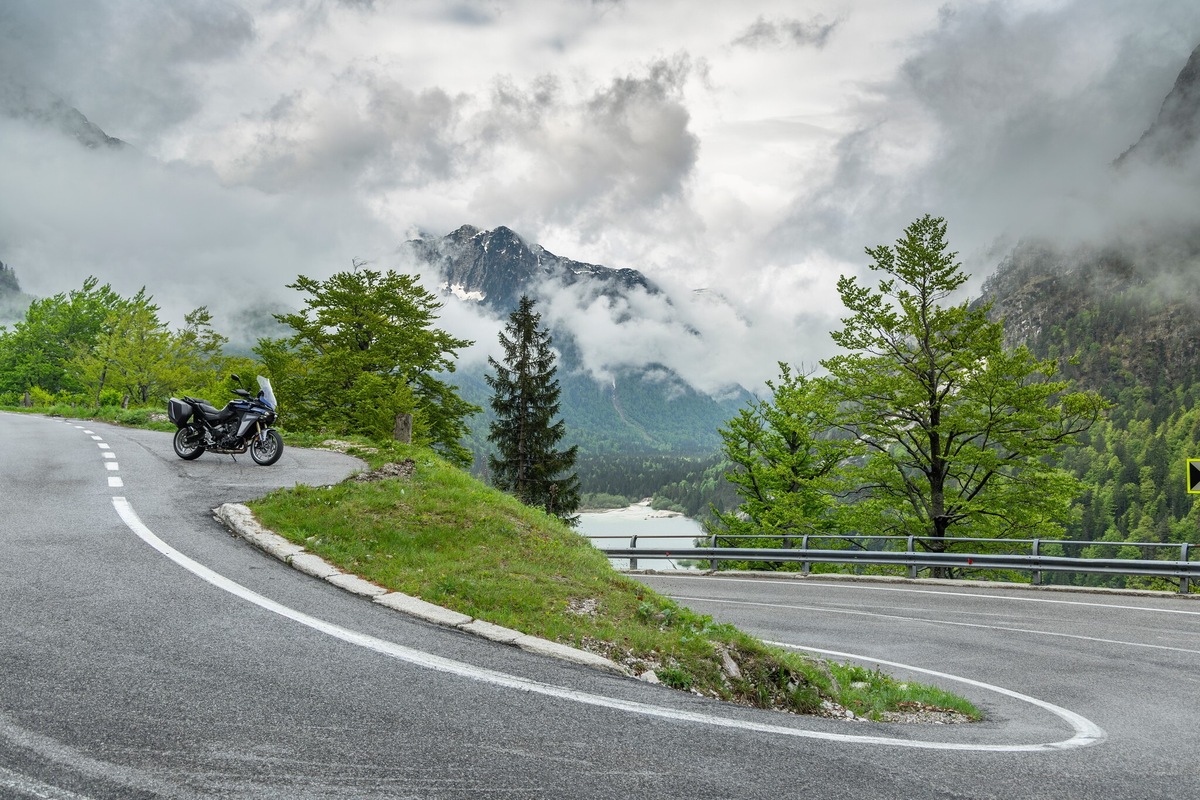 Yamaha Tracer9 GT+ Y-AMT: LE FOTO DELLA PROVA