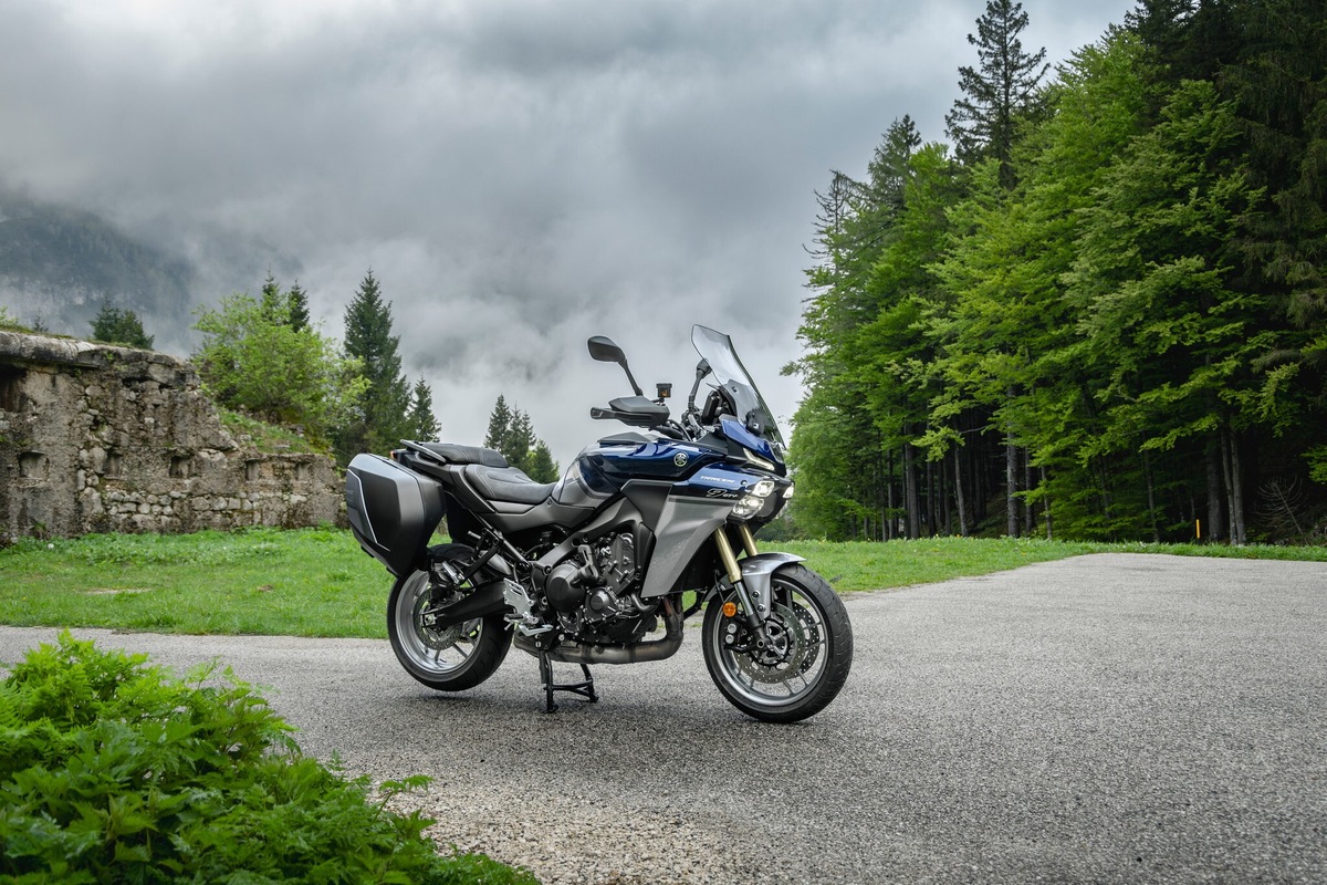 Yamaha Tracer9 GT+ Y-AMT: LE FOTO DELLA PROVA