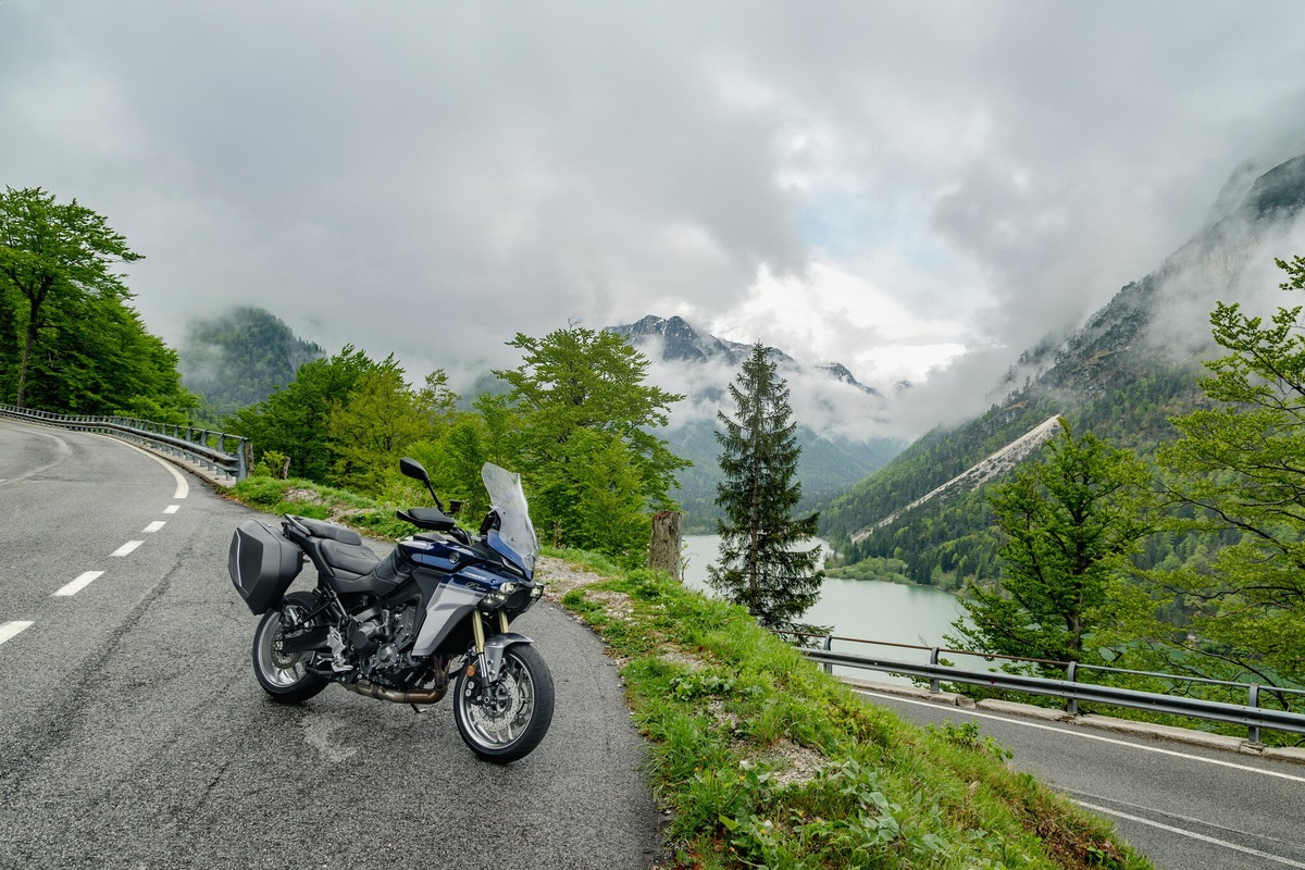 Yamaha Tracer9 GT+ Y-AMT: LE FOTO DELLA PROVA