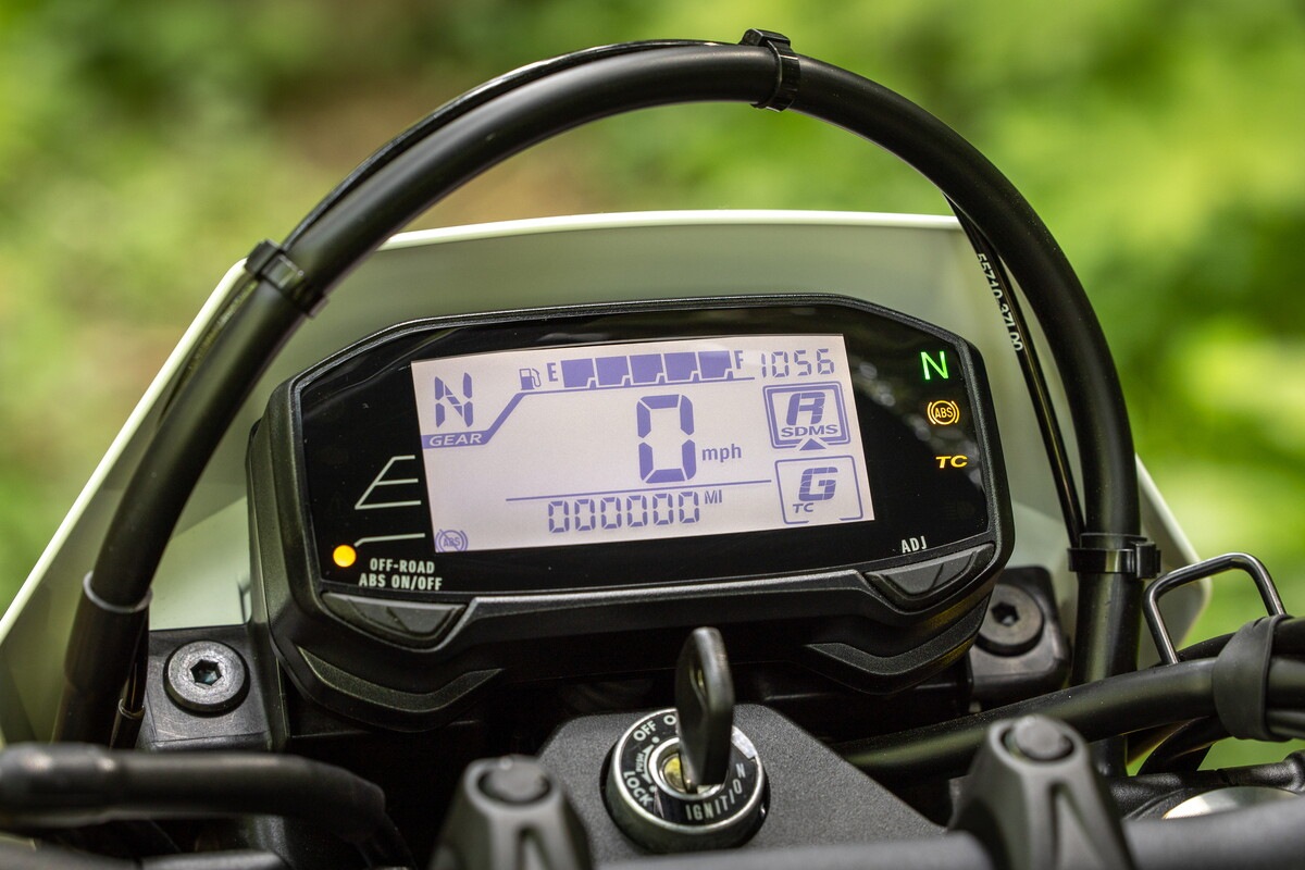 Suzuki DR-Z4S: le FOTO della prova