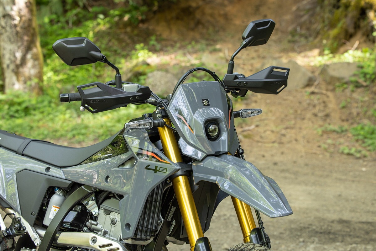 Suzuki DR-Z4S: le FOTO della prova