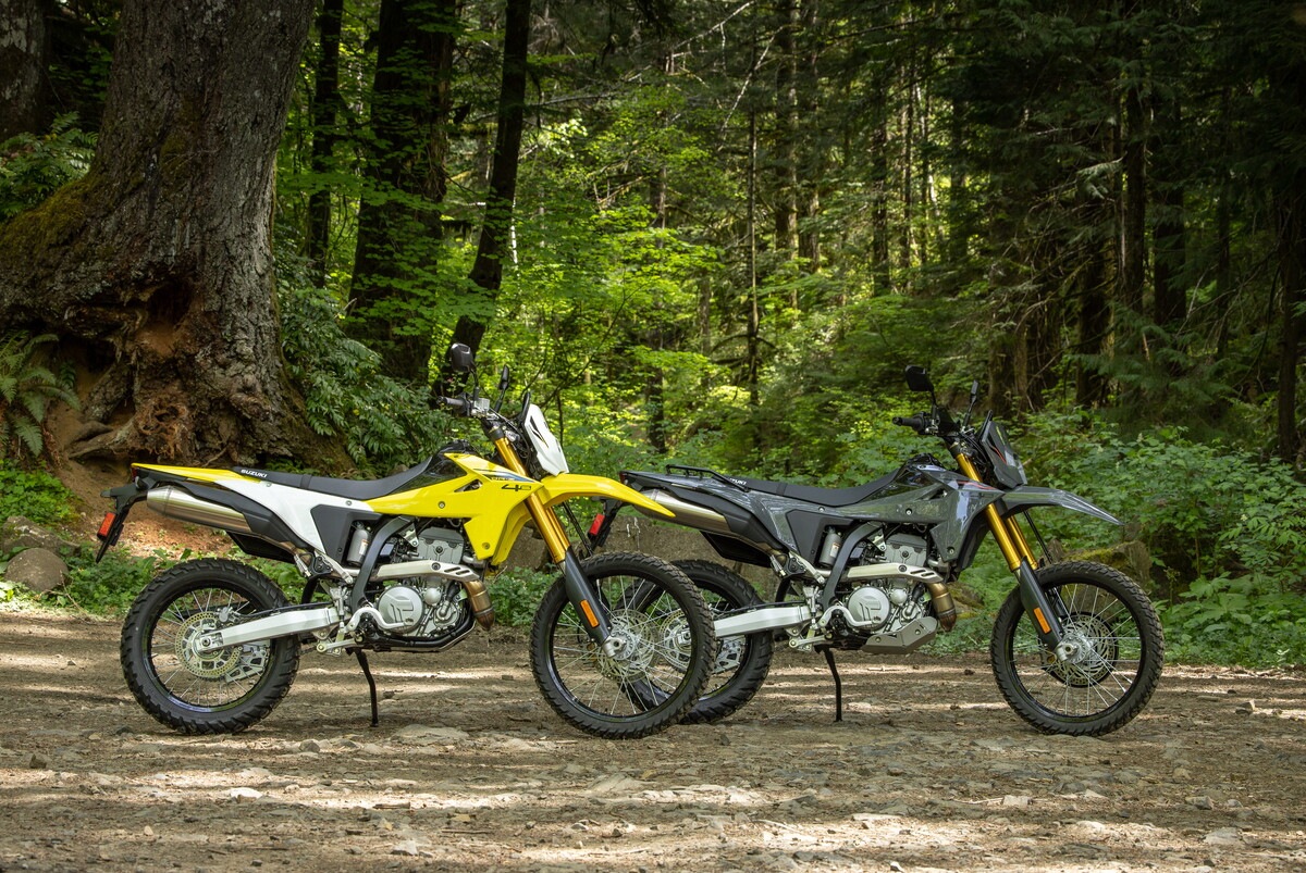 Suzuki DR-Z4S: le FOTO della prova
