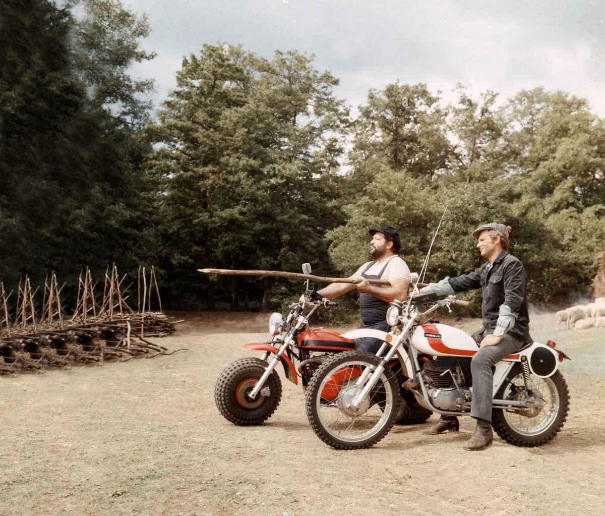 La Storia della Dune Buggy di Bud Spencer: le foto più iconiche