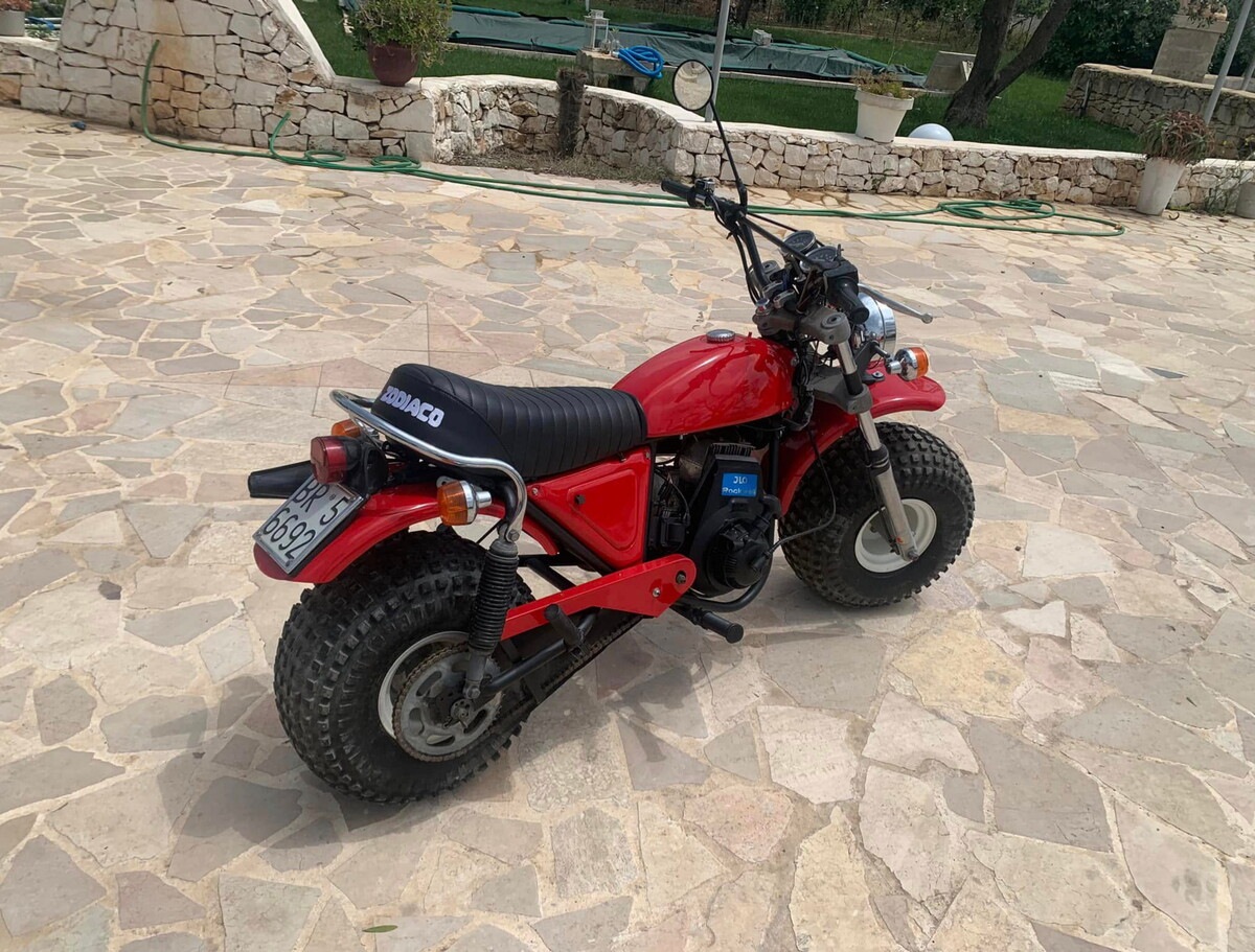 La Storia della Dune Buggy di Bud Spencer: le foto più iconiche