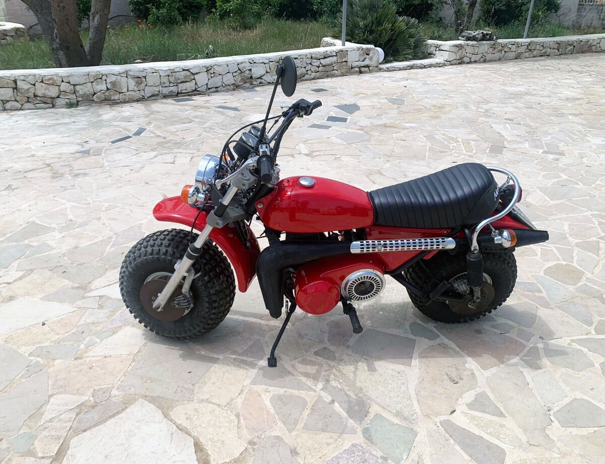 La Storia della Dune Buggy di Bud Spencer: le foto più iconiche