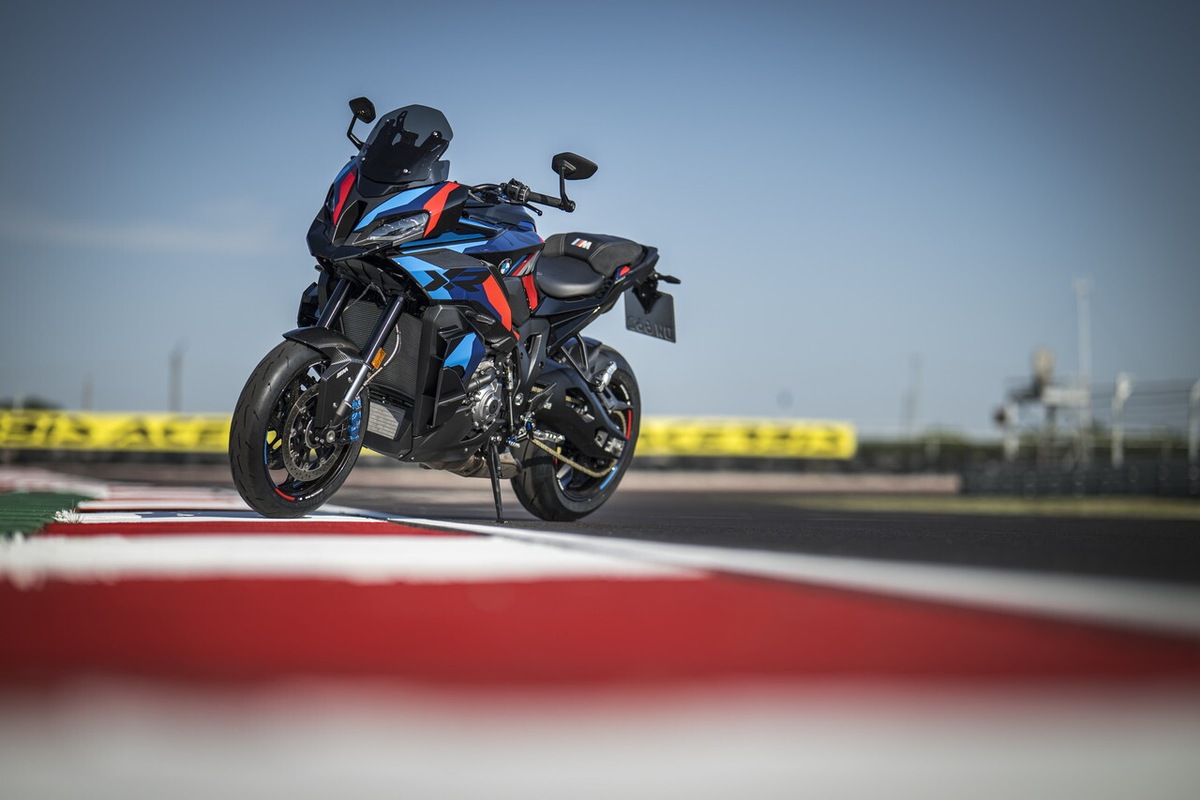 BMW M 1000 XR: le foto della prova