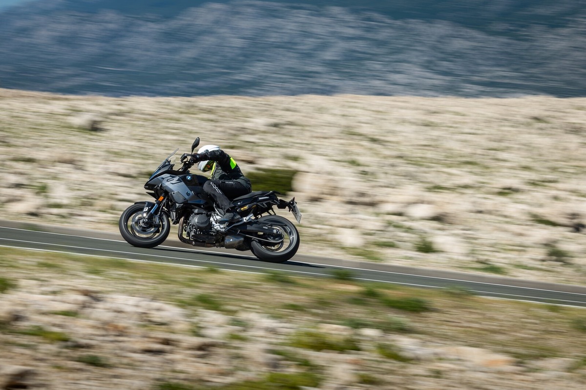 Bridgestone Battlax T33: la gallery del test