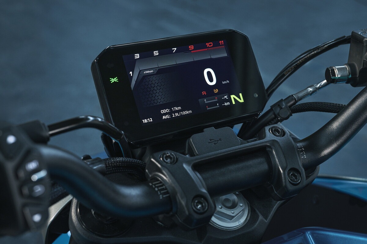 CFMOTO 125NK 2025: le foto