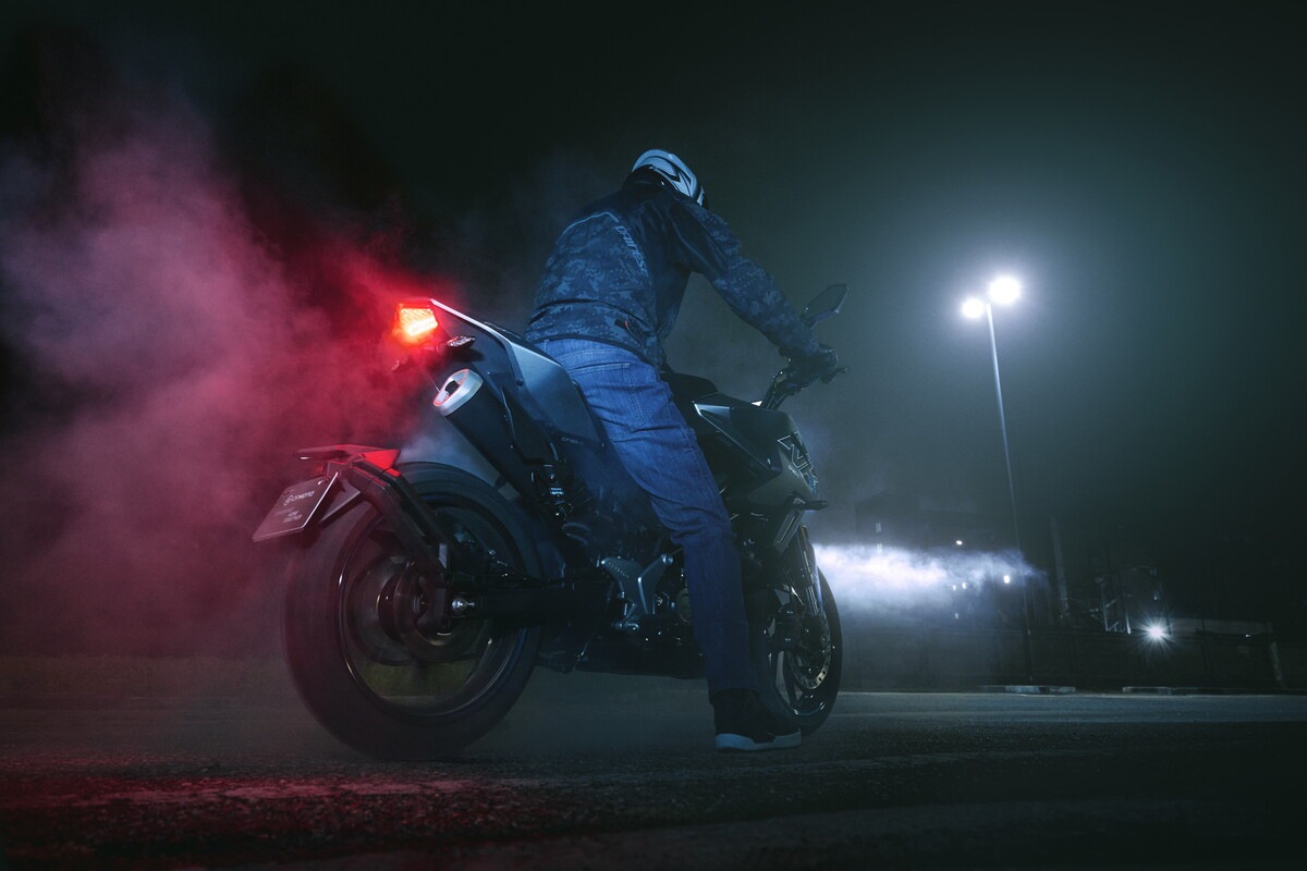 CFMOTO 125NK 2025: le foto