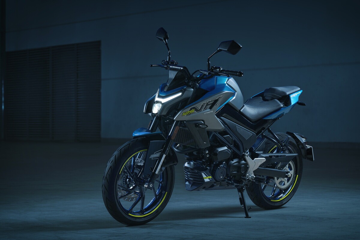 CFMOTO 125NK 2025: le foto