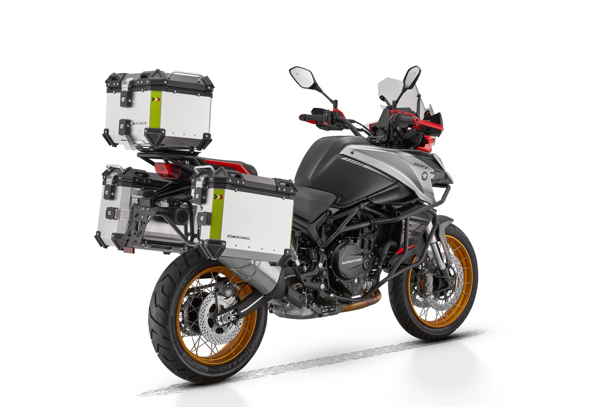 QJMotor SRT900 SX: LE FOTO