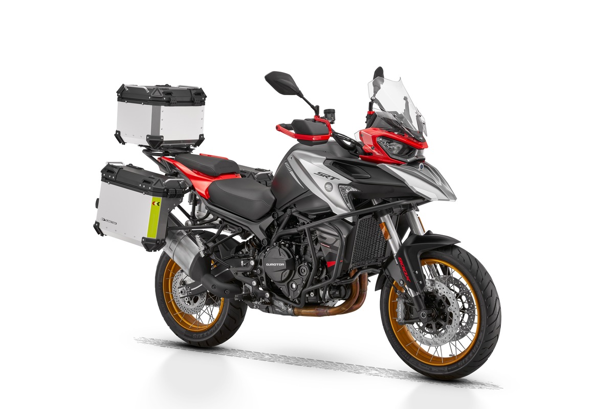 QJMotor SRT900 SX: LE FOTO