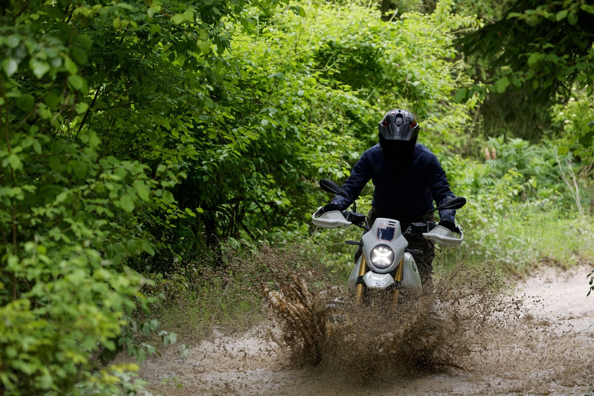 BMW R 12 G/S: LE FOTO DELLA PROVA