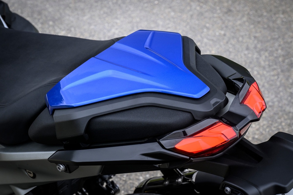BMW R 1300 R: le foto della prova