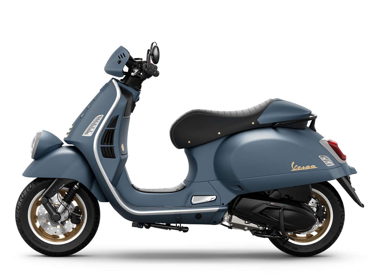 Vespa Officina 8: le foto del tributo alla Primavera e alla GTV