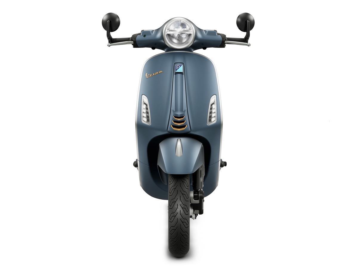 Vespa Officina 8: le foto del tributo alla Primavera e alla GTV